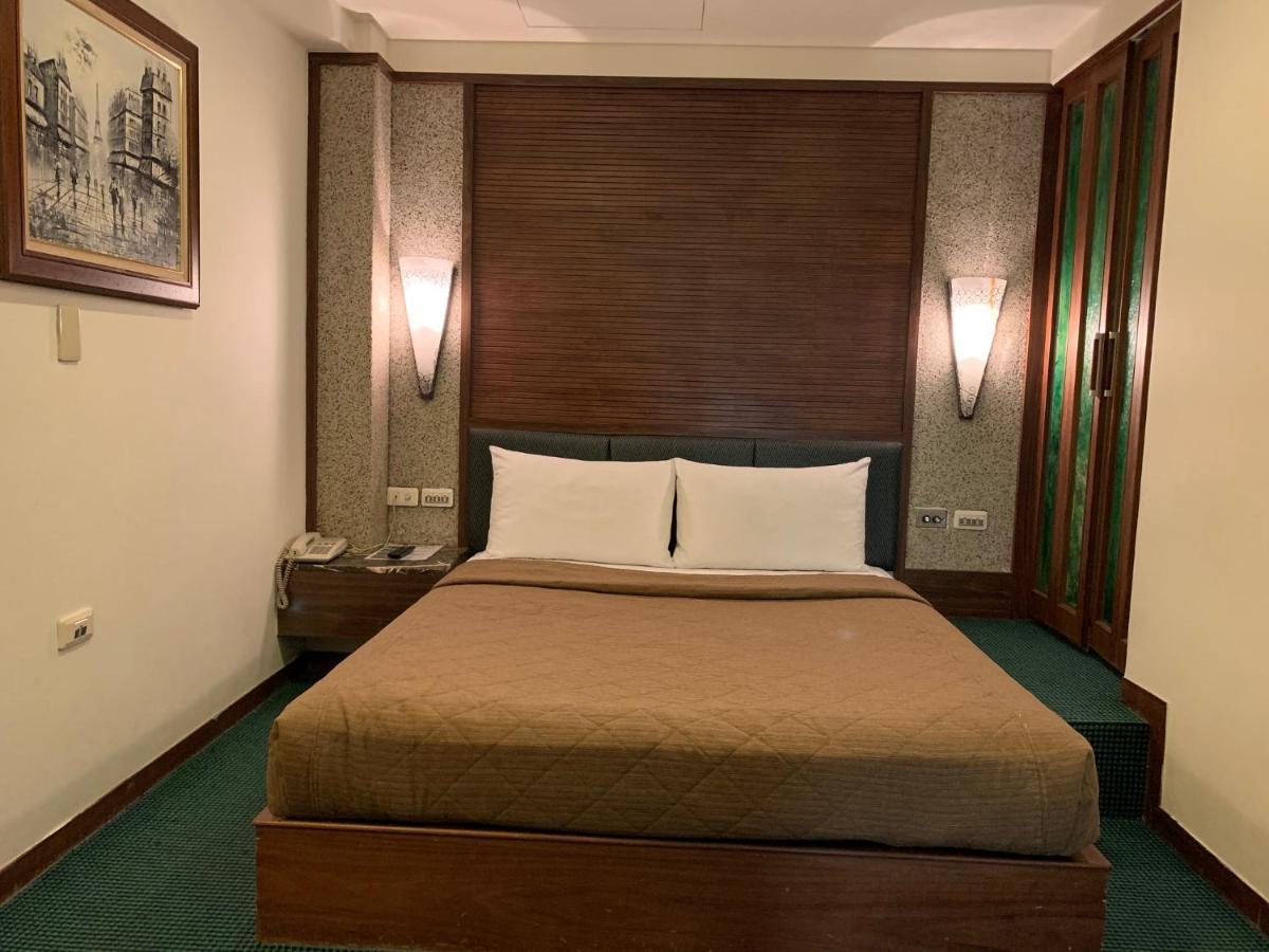 Yhc Hotel Tainan Extérieur photo