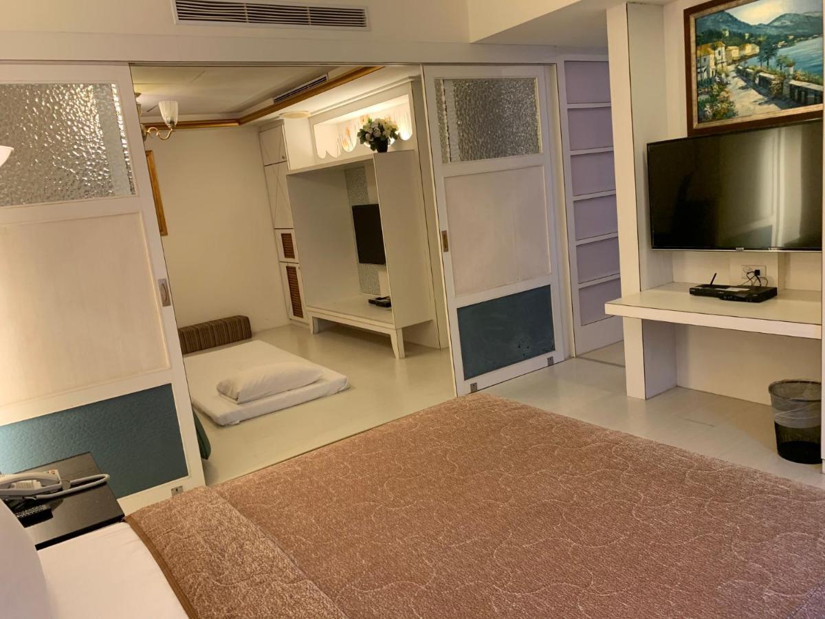 Yhc Hotel Tainan Extérieur photo