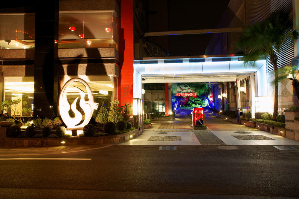 Yhc Hotel Tainan Extérieur photo
