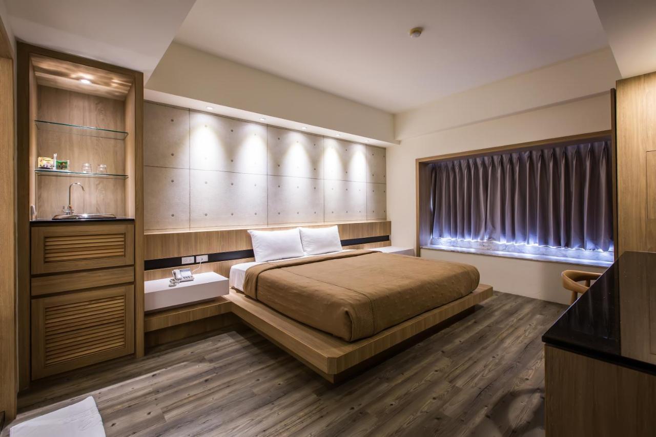 Yhc Hotel Tainan Extérieur photo