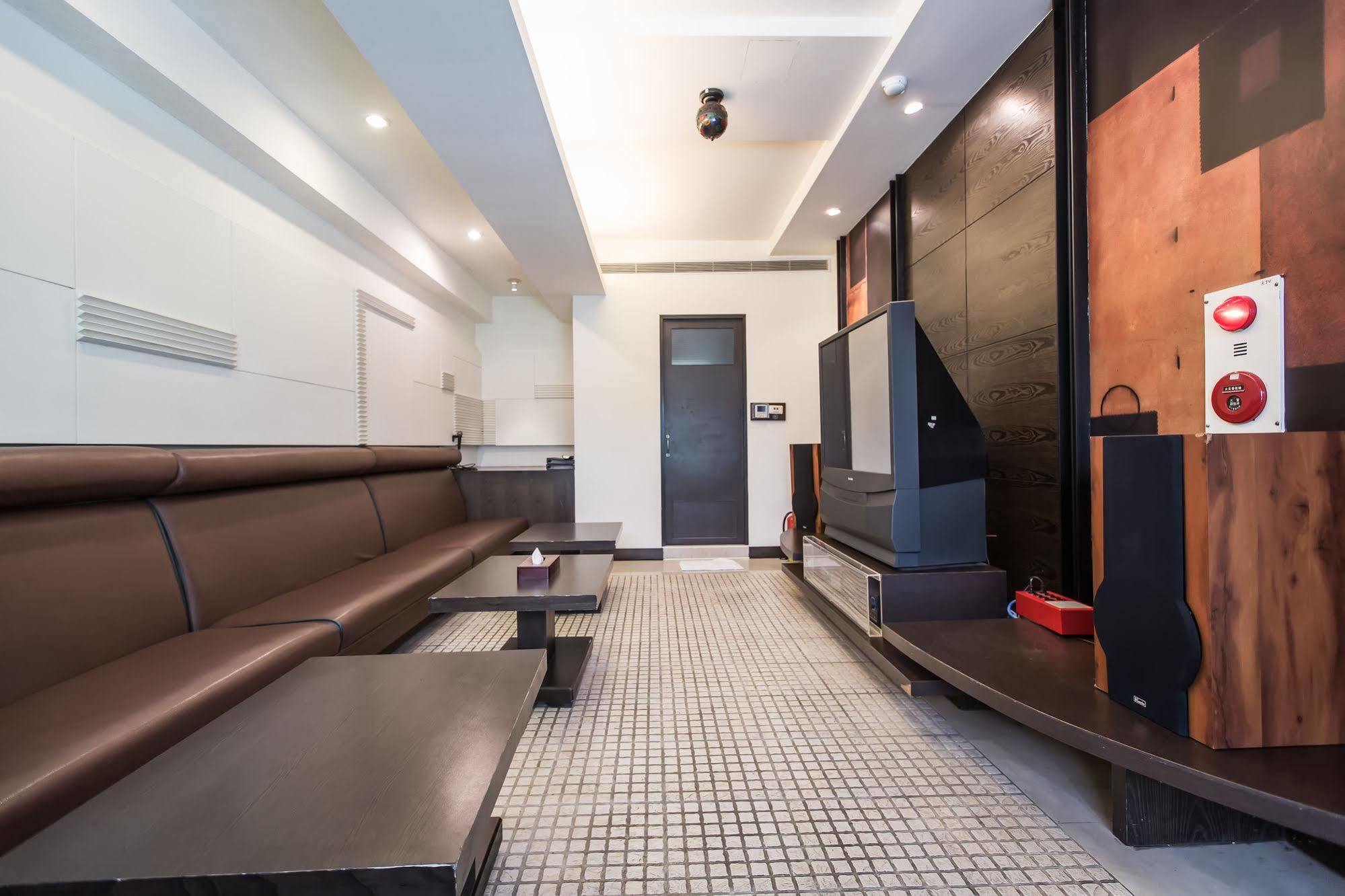 Yhc Hotel Tainan Extérieur photo